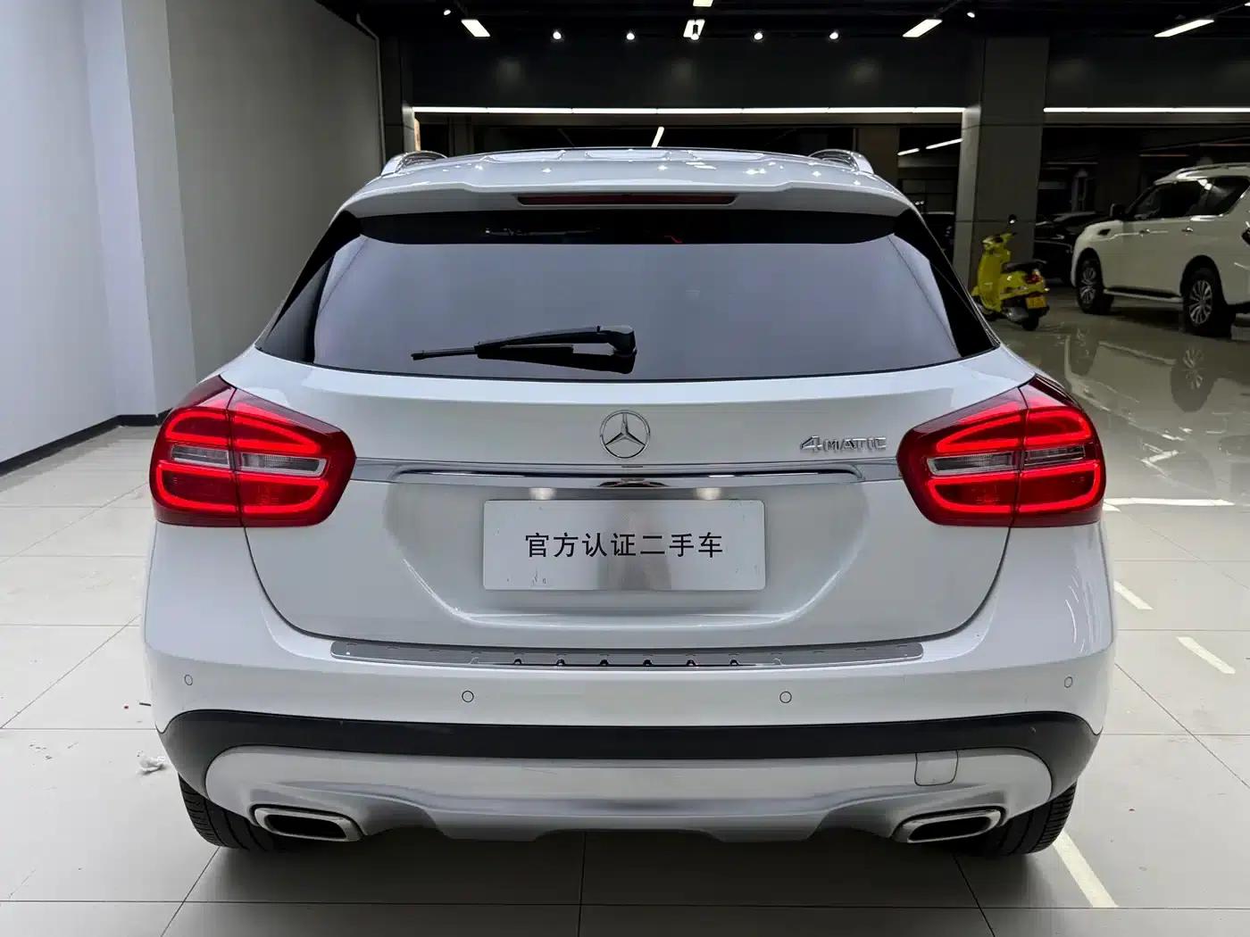 2016 Mercedes-Benz GLA 220 4MATIC Fashion Edition — миниатюра 18