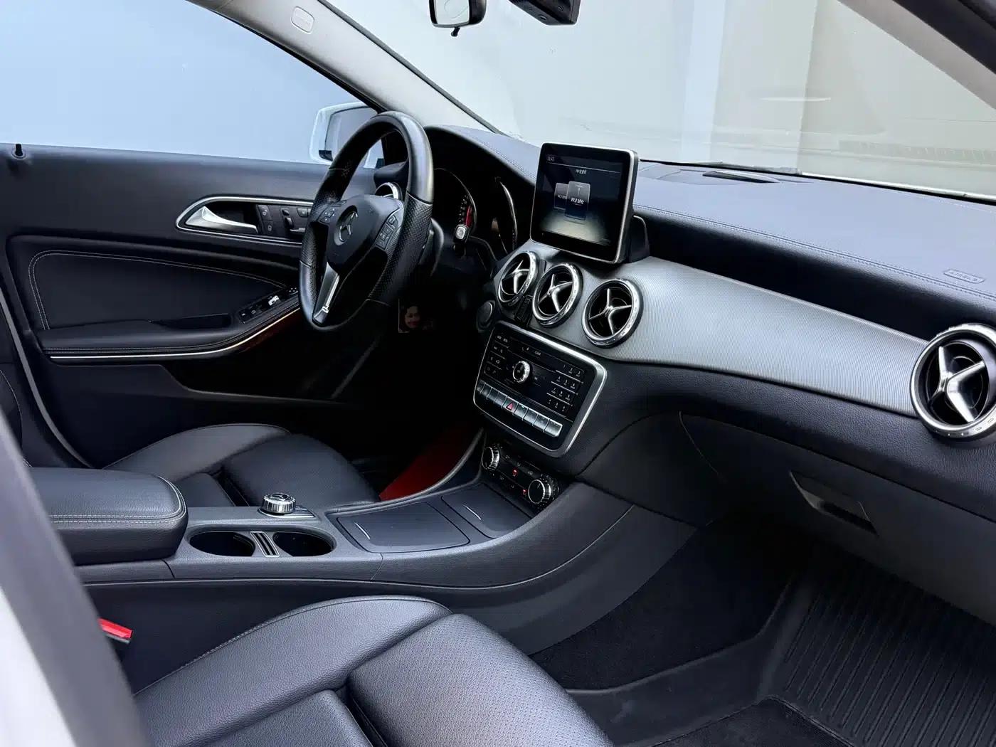 2016 Mercedes-Benz GLA 220 4MATIC Fashion Edition — миниатюра 4