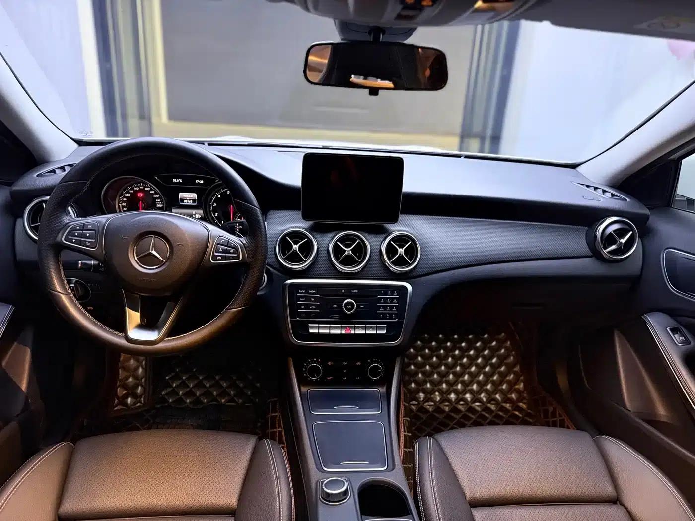2017 Mercedes-Benz GLA 200 Dynamic — миниатюра 7
