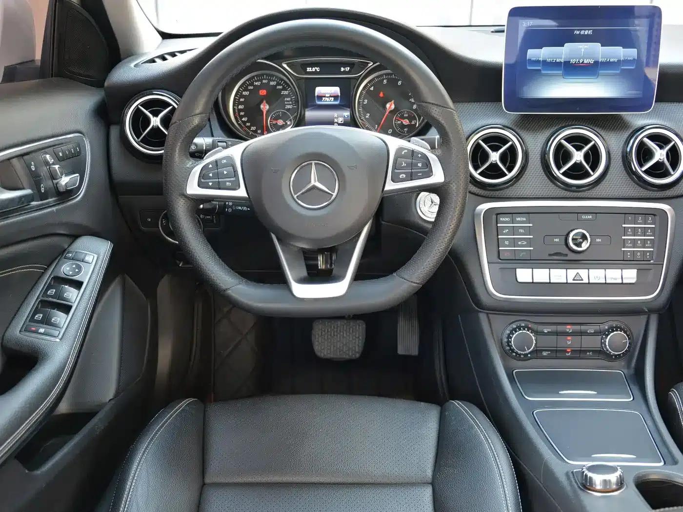 2019 Mercedes-Benz GLA 200 Dynamic — миниатюра 11