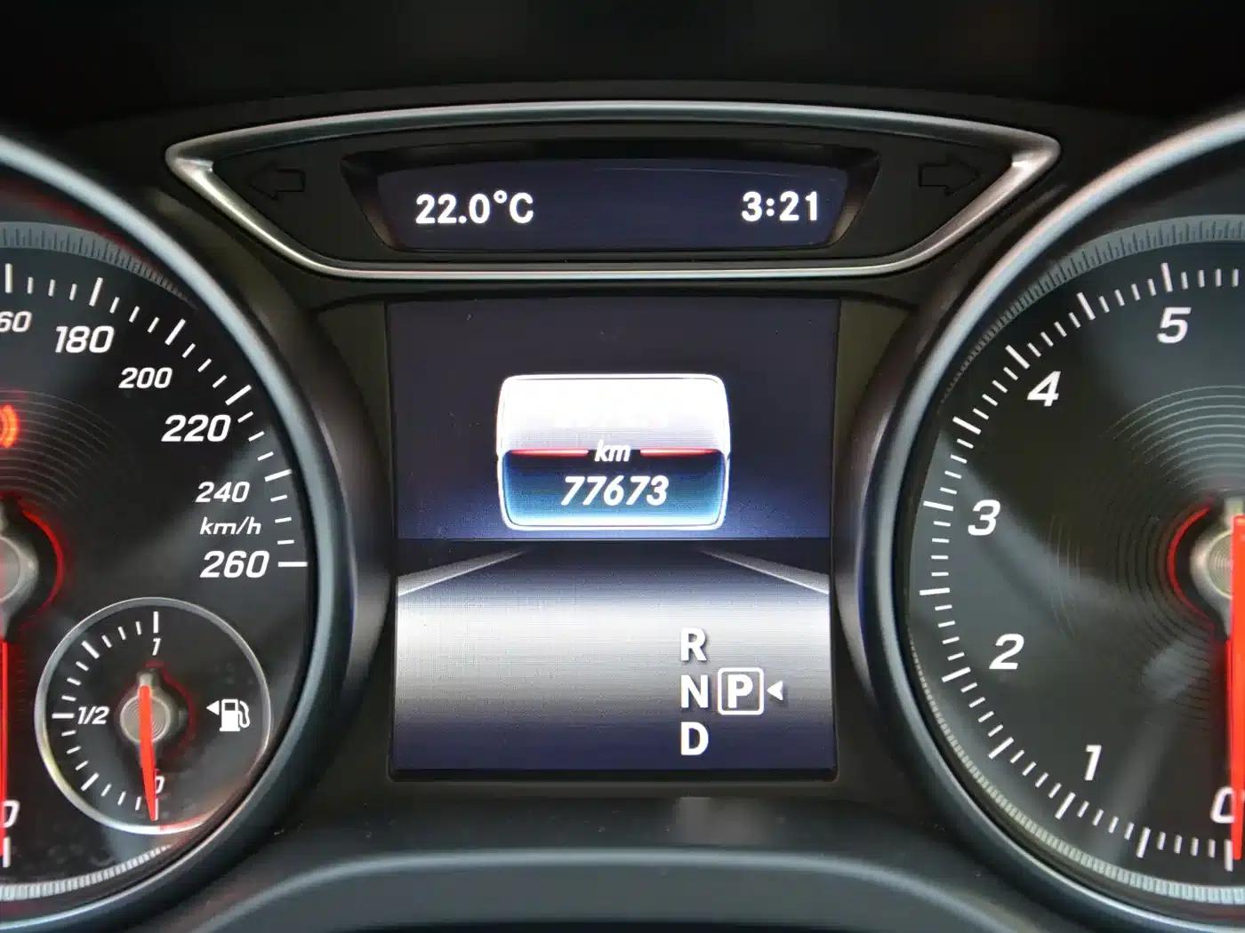 2019 Mercedes-Benz GLA 200 Dynamic — миниатюра 12