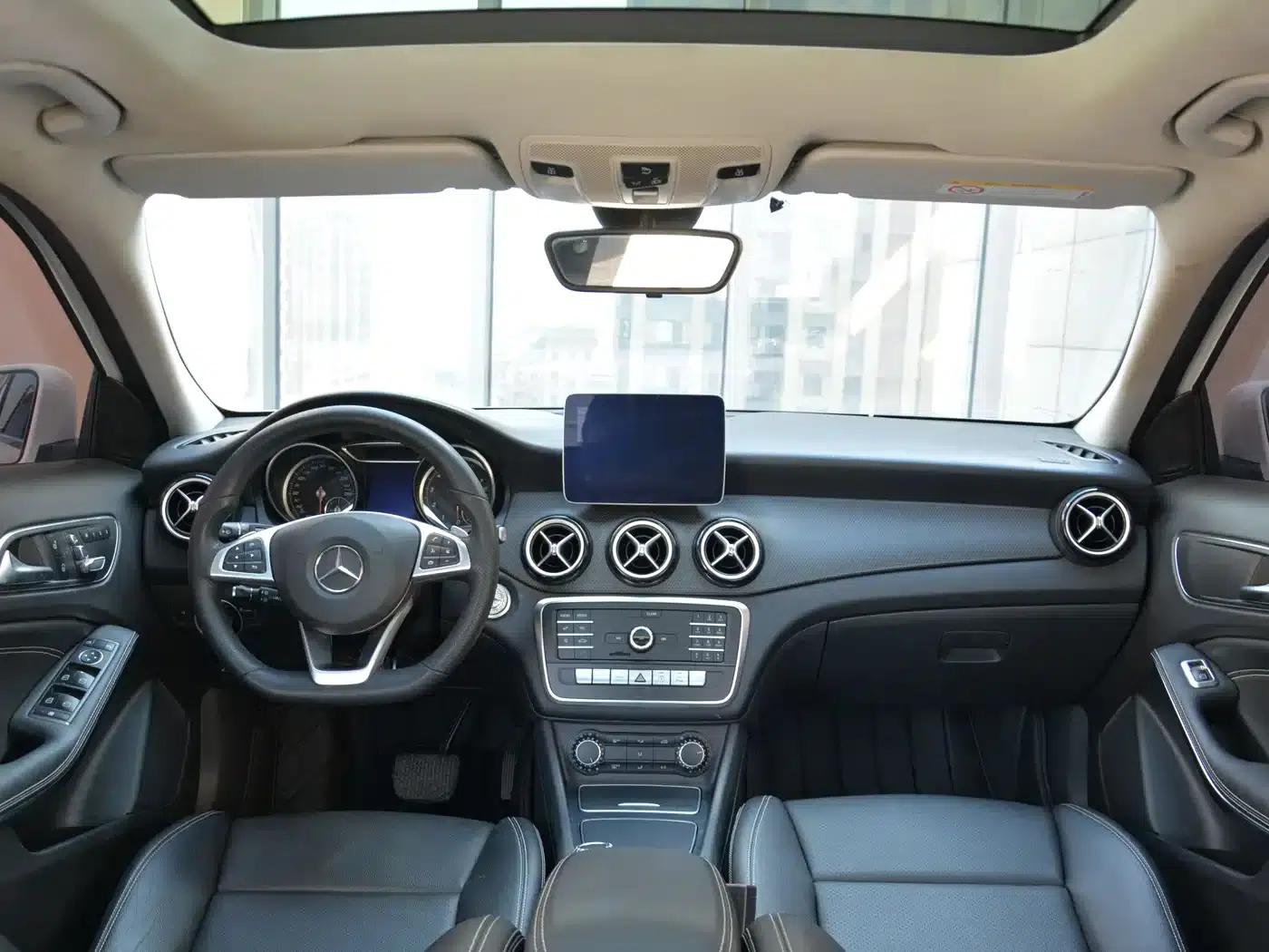 2019 Mercedes-Benz GLA 200 Dynamic — миниатюра 8