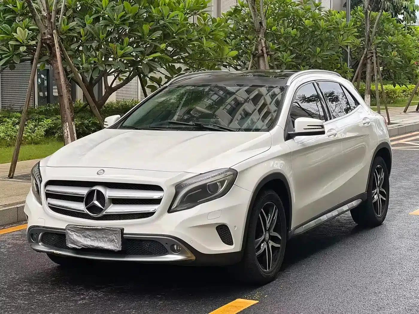2016 Mercedes-Benz GLA 220 4MATIC Fashion Edition — миниатюра 1