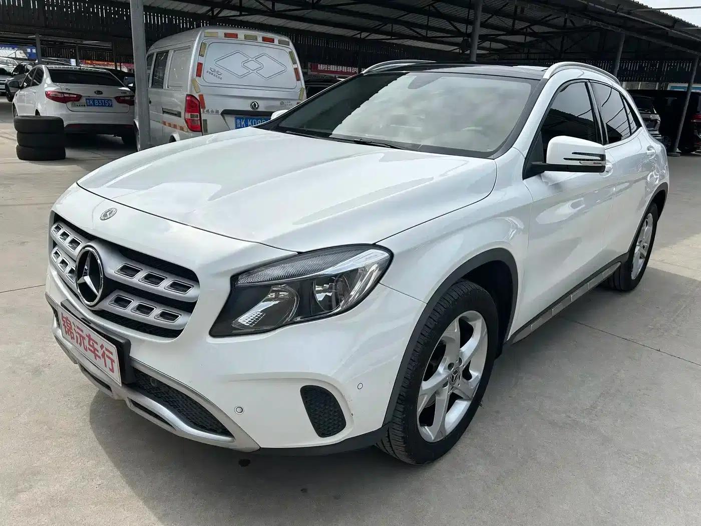 2017 Mercedes-Benz GLA 200 Dynamic — миниатюра 1