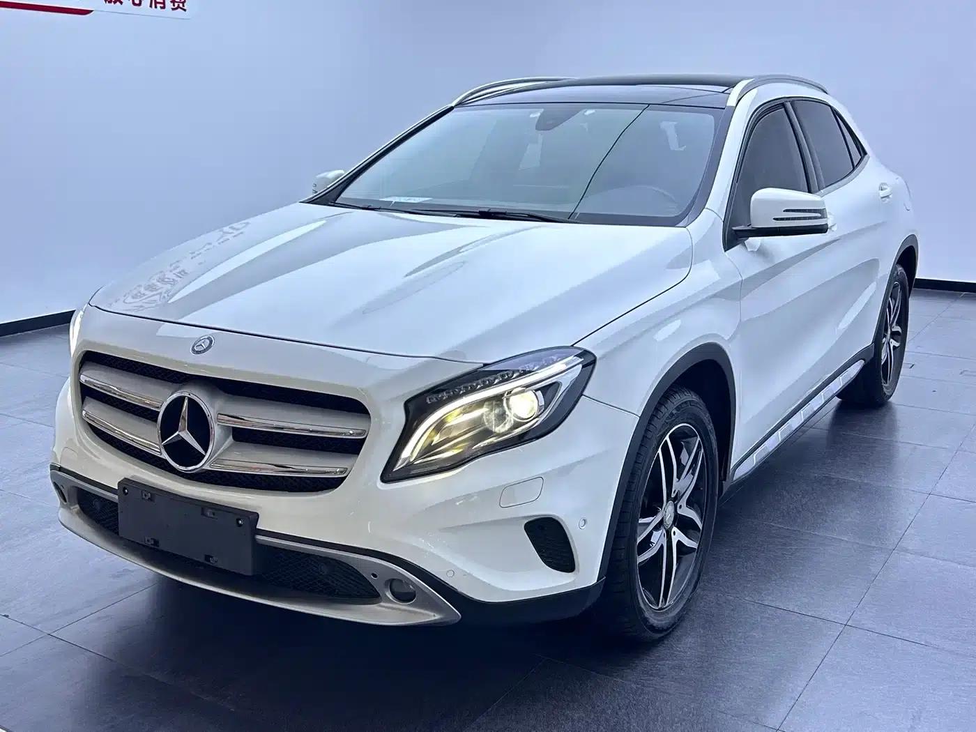 2016 Mercedes-Benz GLA 200 Fashion Edition — миниатюра 1
