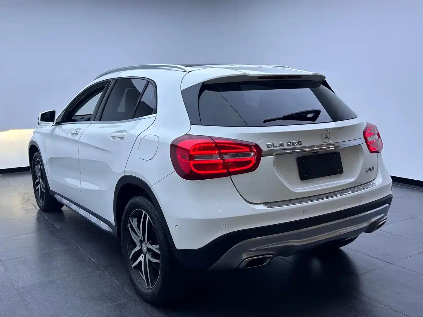 2016 Mercedes-Benz GLA 200 Fashion Edition — миниатюра 13