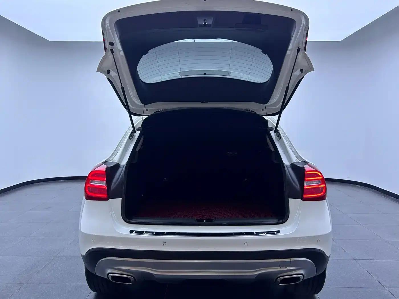 2016 Mercedes-Benz GLA 200 Fashion Edition — миниатюра 15