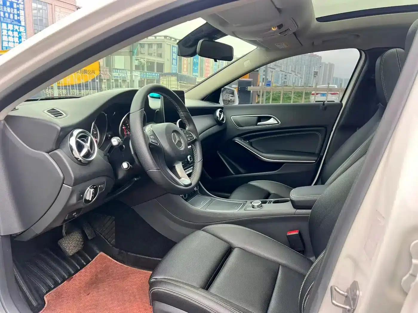 2018 Mercedes-Benz GLA 200 Dynamic — миниатюра 4