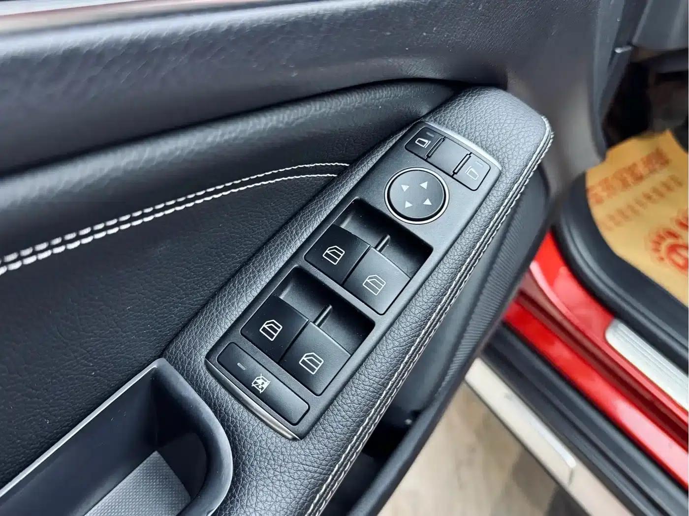 2019 Mercedes-Benz GLA 200 Dynamic — миниатюра 12