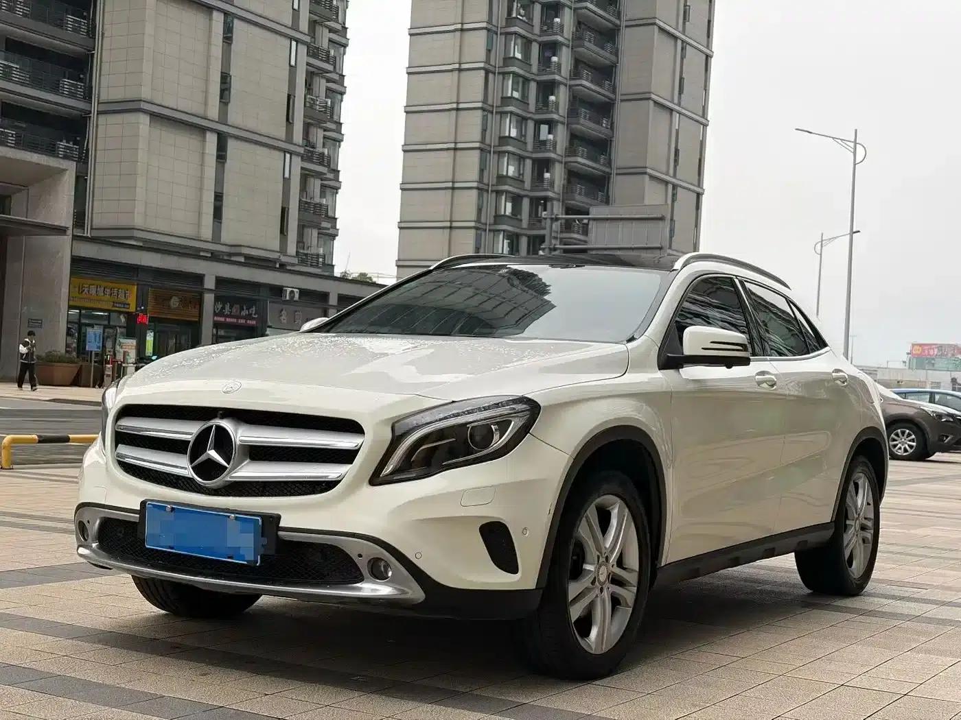 2016 Mercedes-Benz GLA 200 Fashion Edition — миниатюра 1