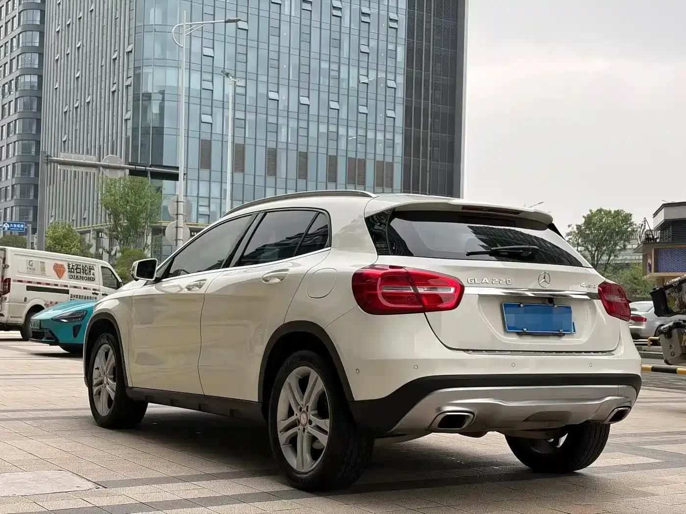 2016 Mercedes-Benz GLA 200 Fashion Edition — миниатюра 9