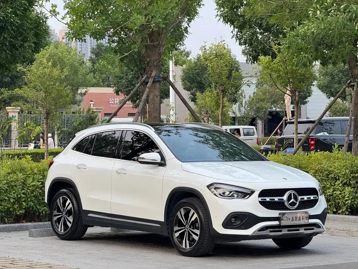 2020 Mercedes-Benz GLA 200 — миниатюра 3