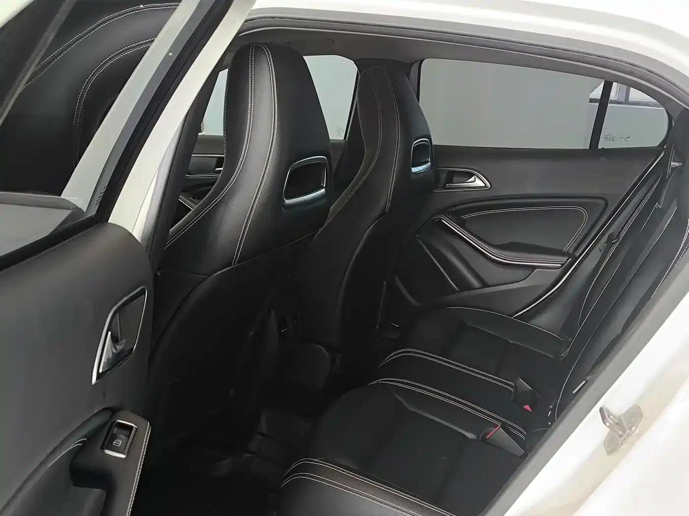 2018 Mercedes-Benz GLA 200 Dynamic — миниатюра 11