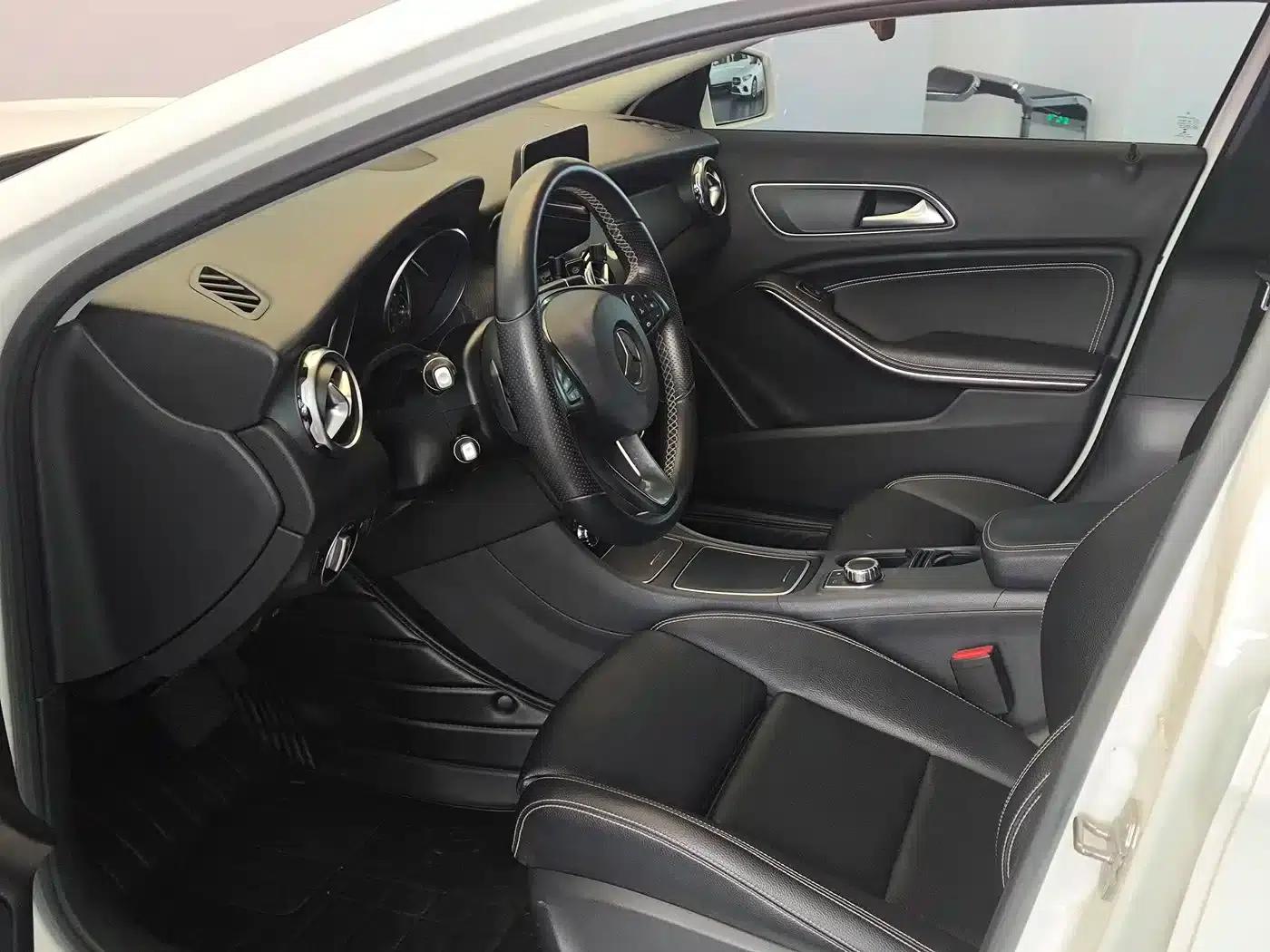 2018 Mercedes-Benz GLA 200 Dynamic — миниатюра 8