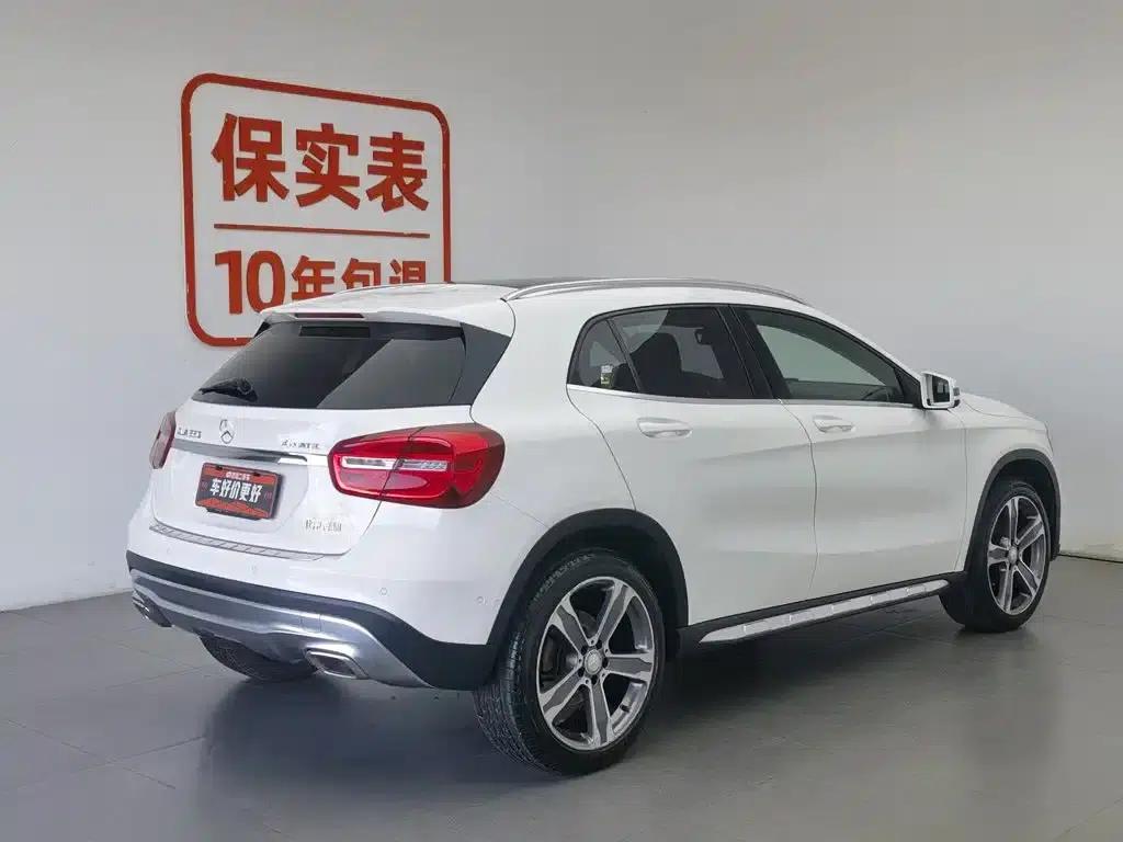 2015 Mercedes-Benz GLA 220 4MATIC Luxury — миниатюра 2