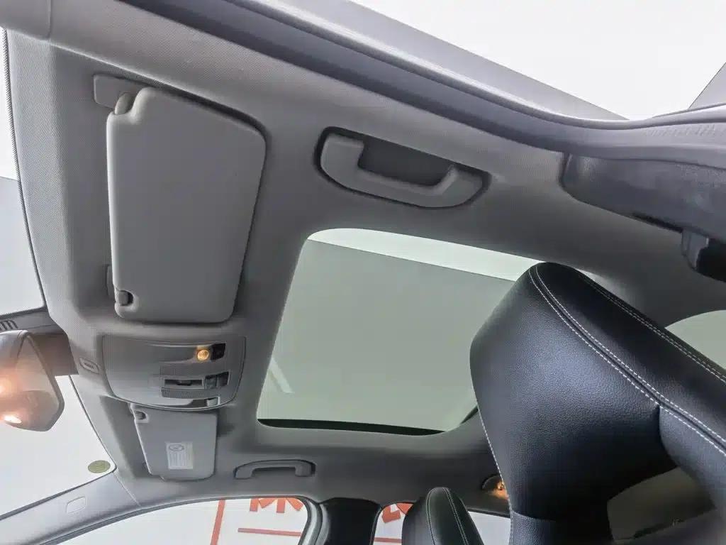 2015 Mercedes-Benz GLA 220 4MATIC Luxury — миниатюра 14