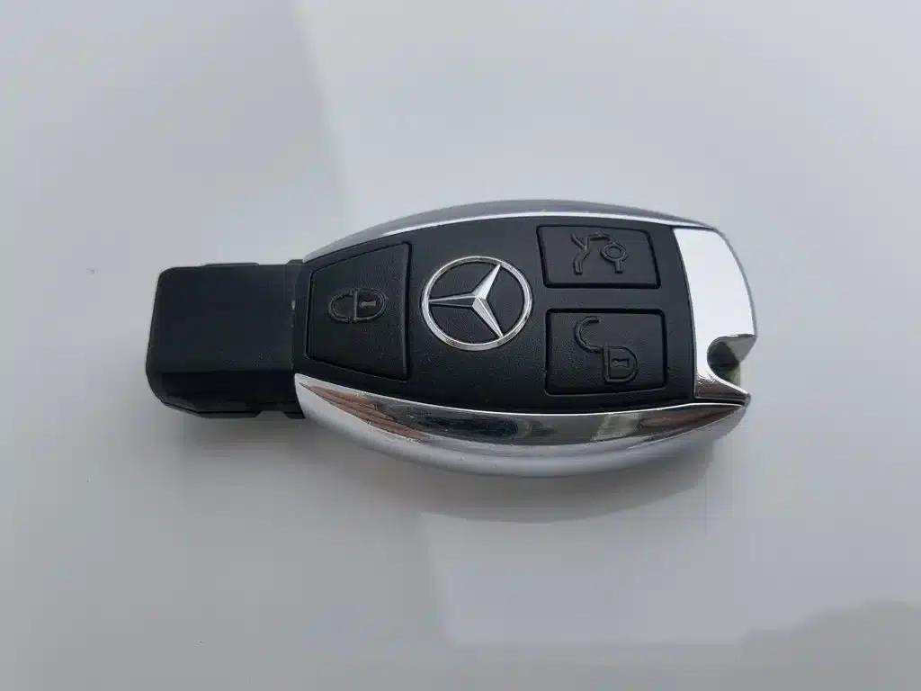 2015 Mercedes-Benz GLA 220 4MATIC Luxury — миниатюра 19