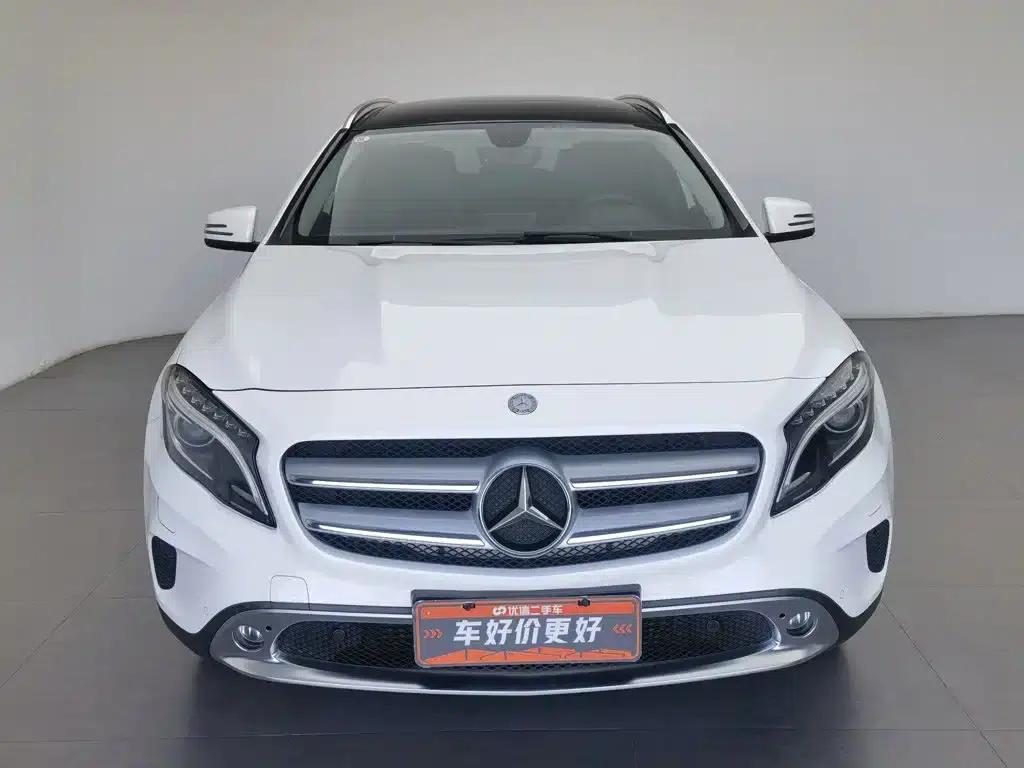 2015 Mercedes-Benz GLA 220 4MATIC Luxury — миниатюра 3