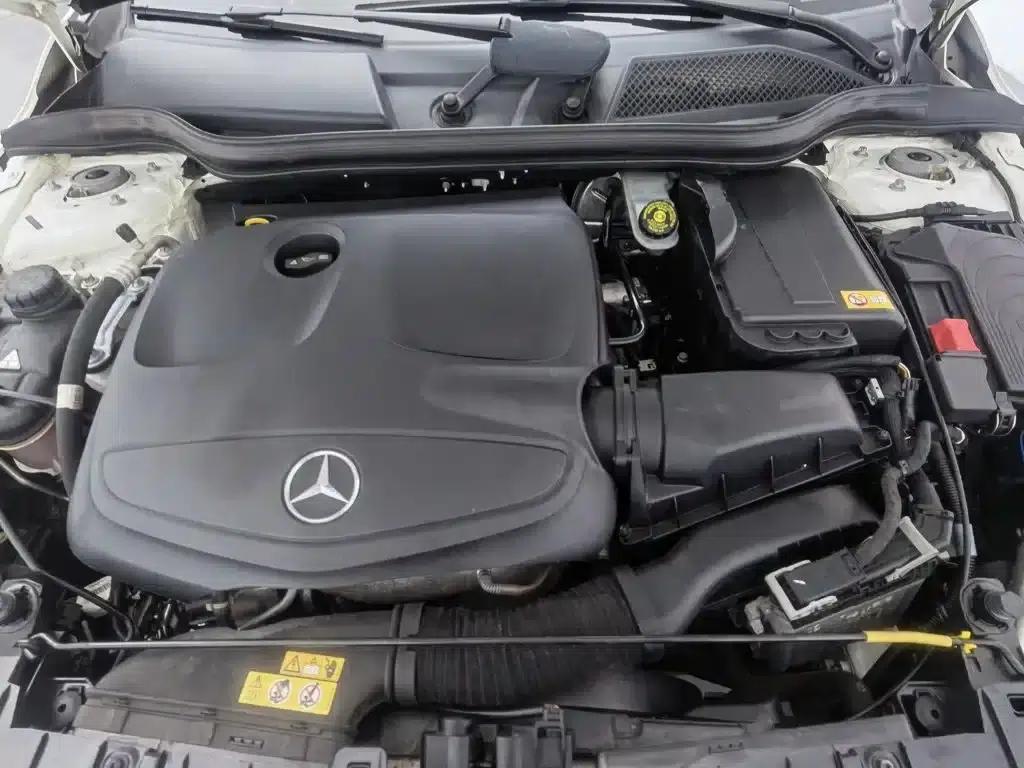 2015 Mercedes-Benz GLA 220 4MATIC Luxury — миниатюра 6