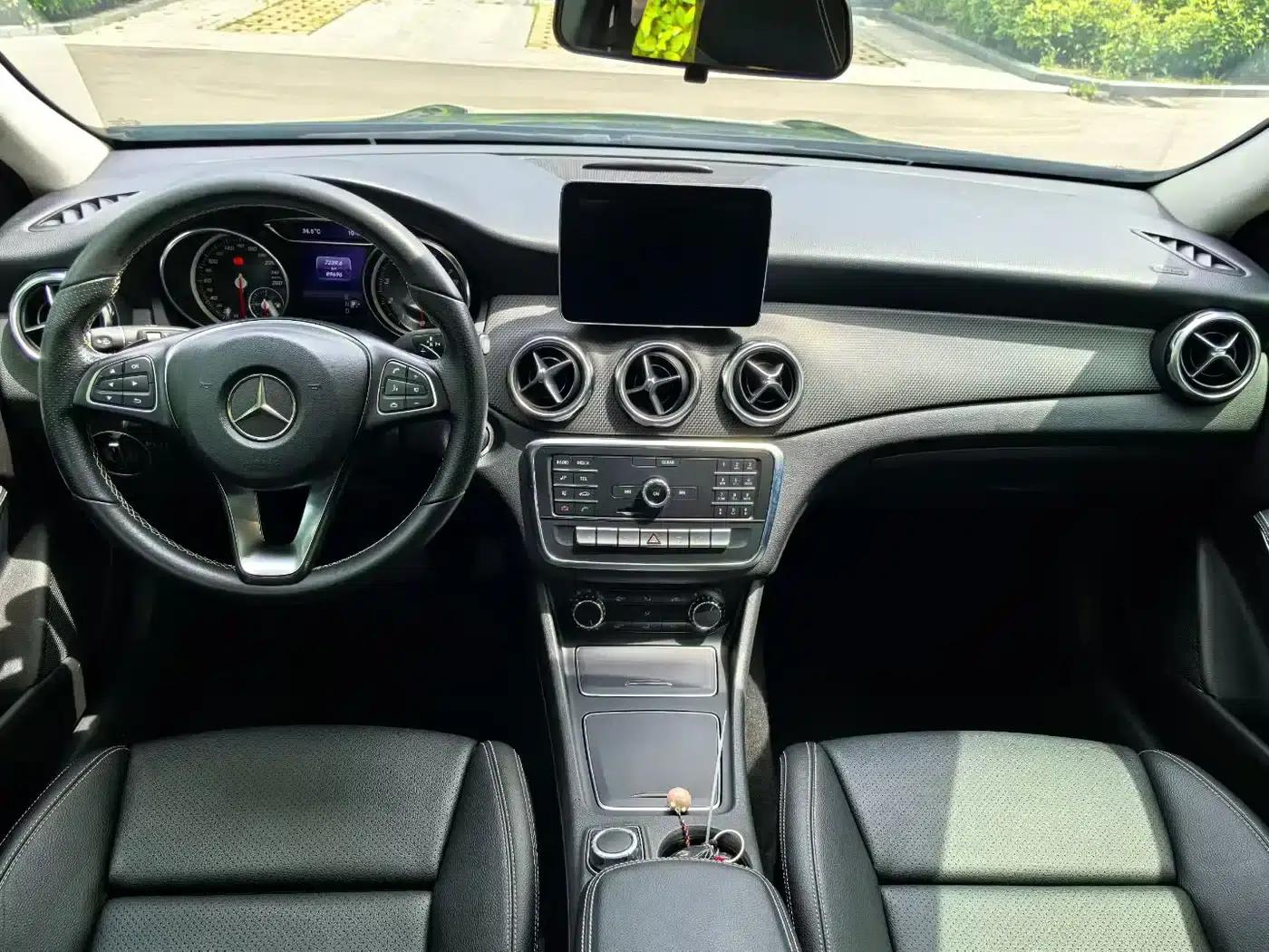 2018 Mercedes-Benz GLA 200 Dynamic — миниатюра 6