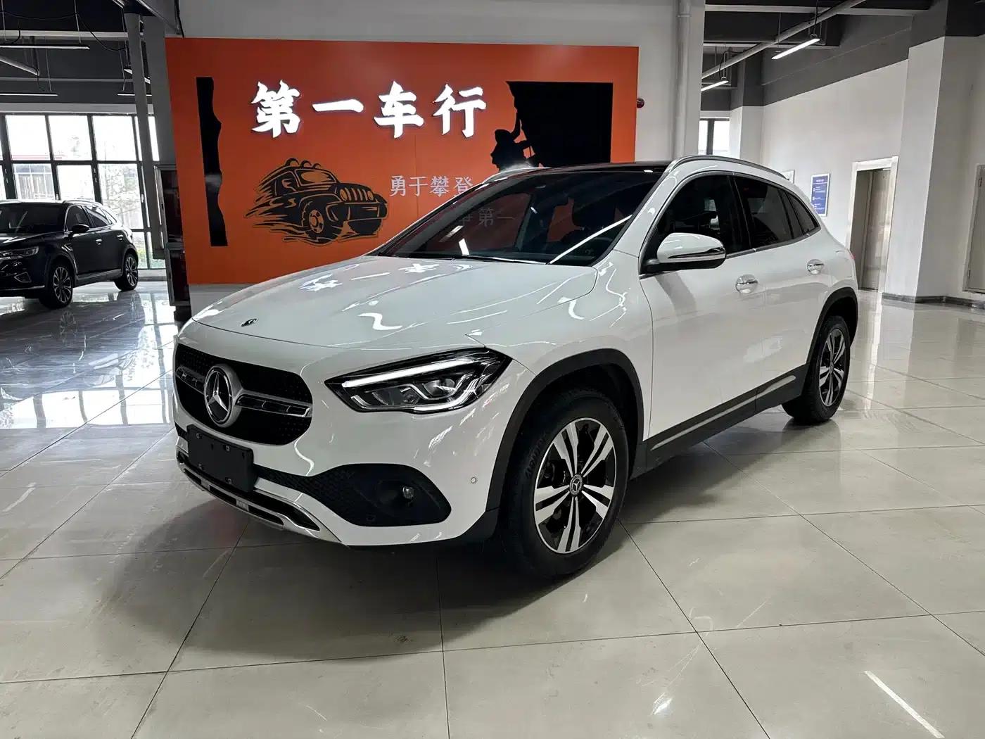 2023 Mercedes-Benz GLA 220 — миниатюра 1