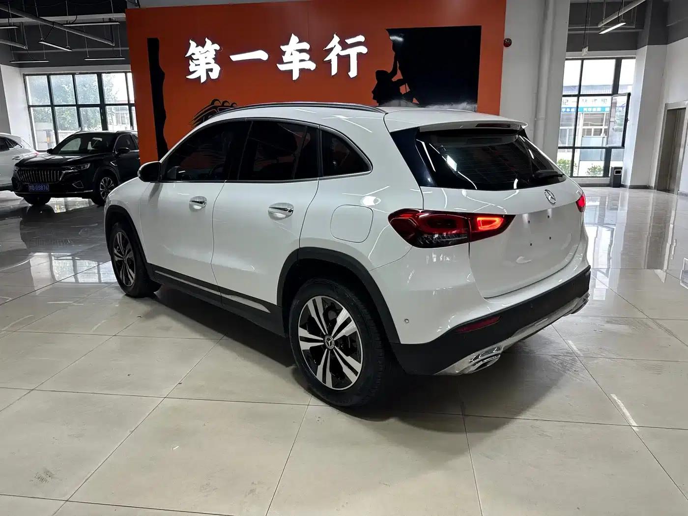 2023 Mercedes-Benz GLA 220 — миниатюра 4