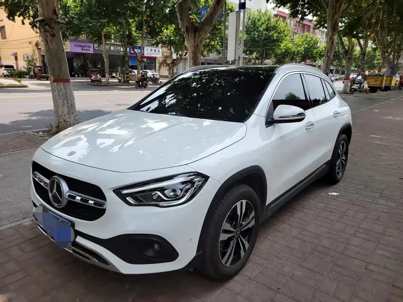 Mercedes-Benz GLA 2022 Facelift GLA 200 — миниатюра 1
