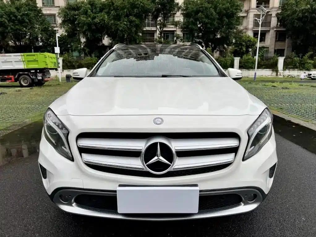 2016 Mercedes-Benz GLA 200 Fashion Edition — миниатюра 2