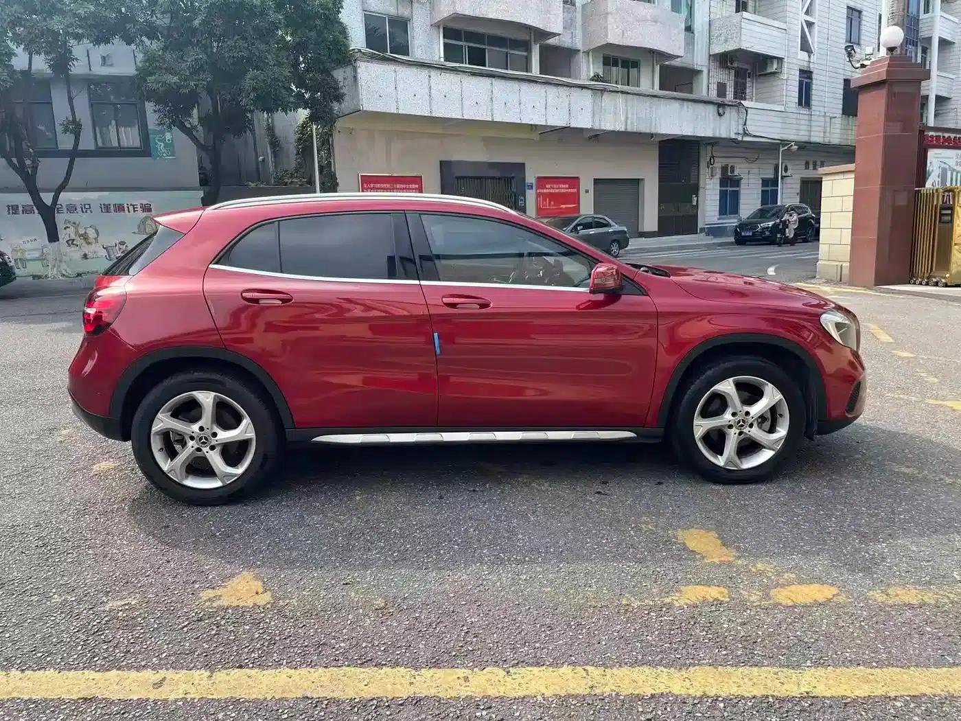 2019 Mercedes-Benz GLA 200 Dynamic — миниатюра 4