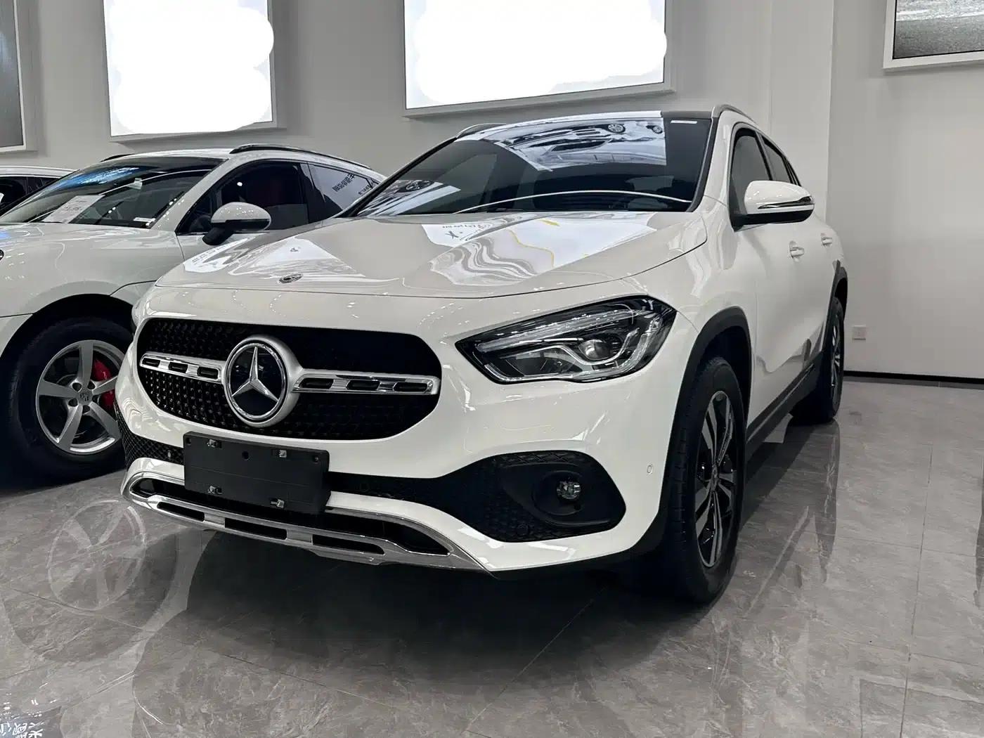 2020 Mercedes-Benz GLA 200 — миниатюра 1