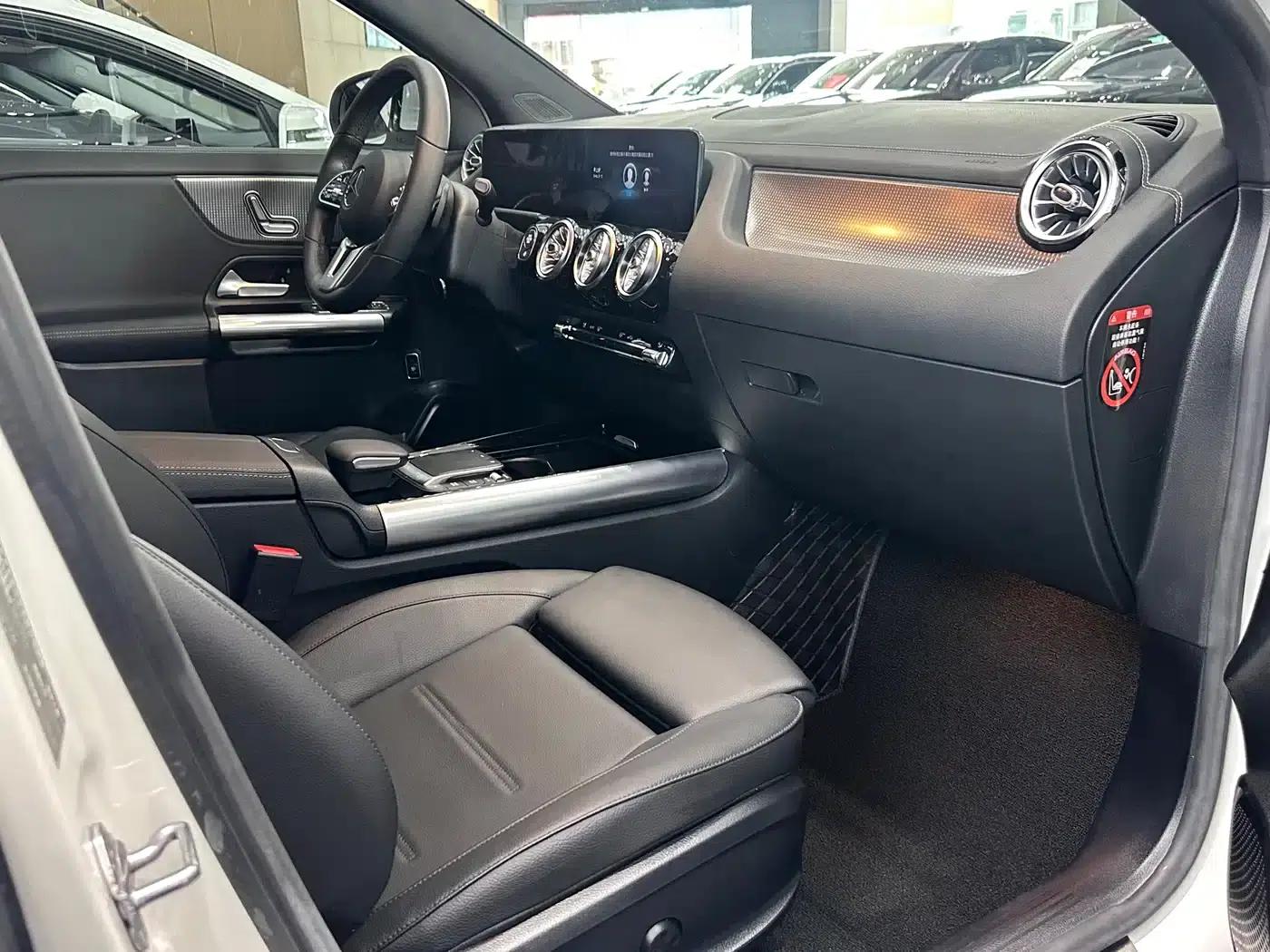 2020 Mercedes-Benz GLA 200 — миниатюра 3