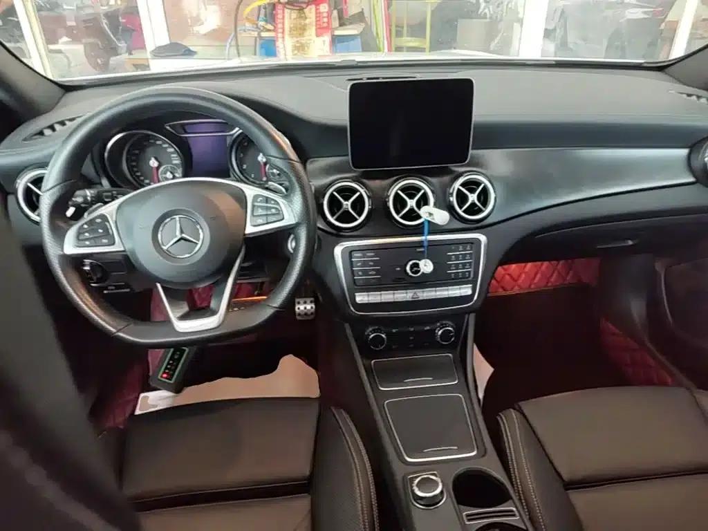 2019 Mercedes-Benz GLA 260 4MATIC Sport — миниатюра 10