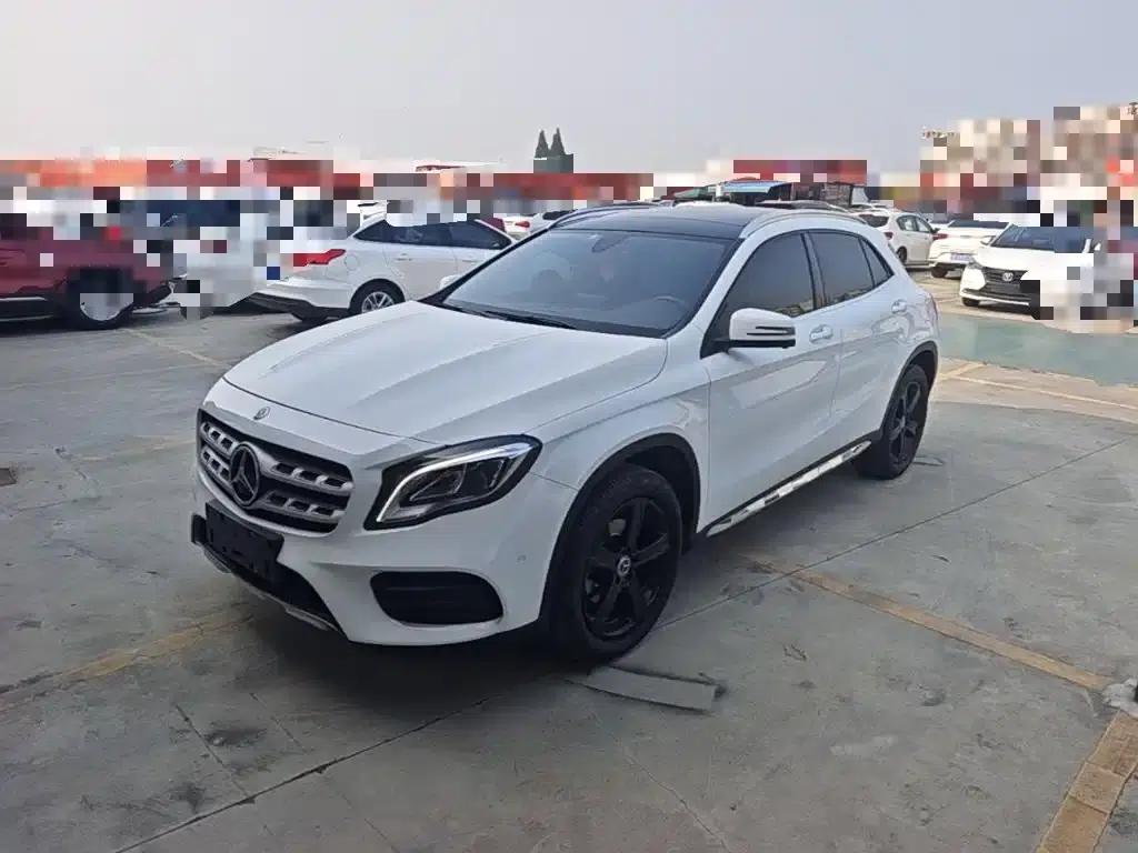 2019 Mercedes-Benz GLA 200 Fashion Edition — миниатюра 1