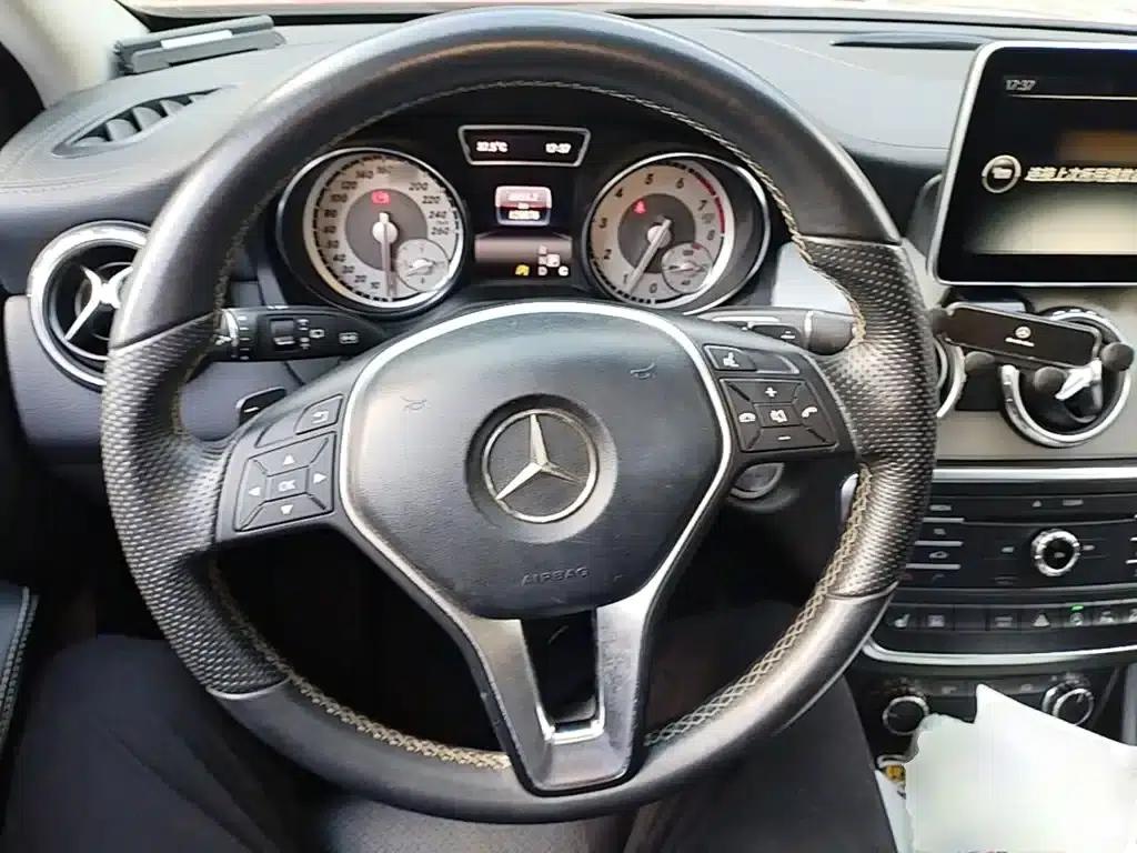 2016 Mercedes-Benz GLA 220 4MATIC Fashion Edition — миниатюра 7