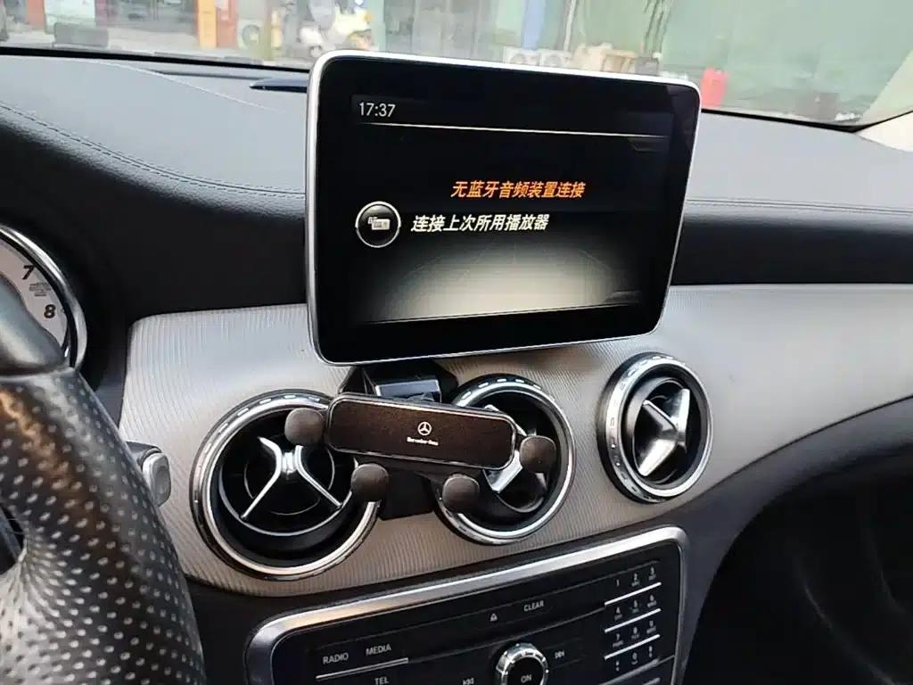 2016 Mercedes-Benz GLA 220 4MATIC Fashion Edition — миниатюра 9