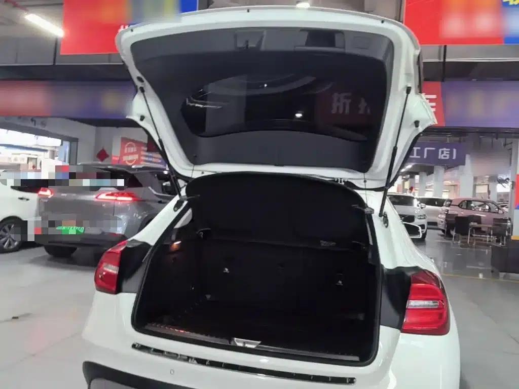 2015 Mercedes-Benz GLA 220 4MATIC Fashion Edition — миниатюра 19