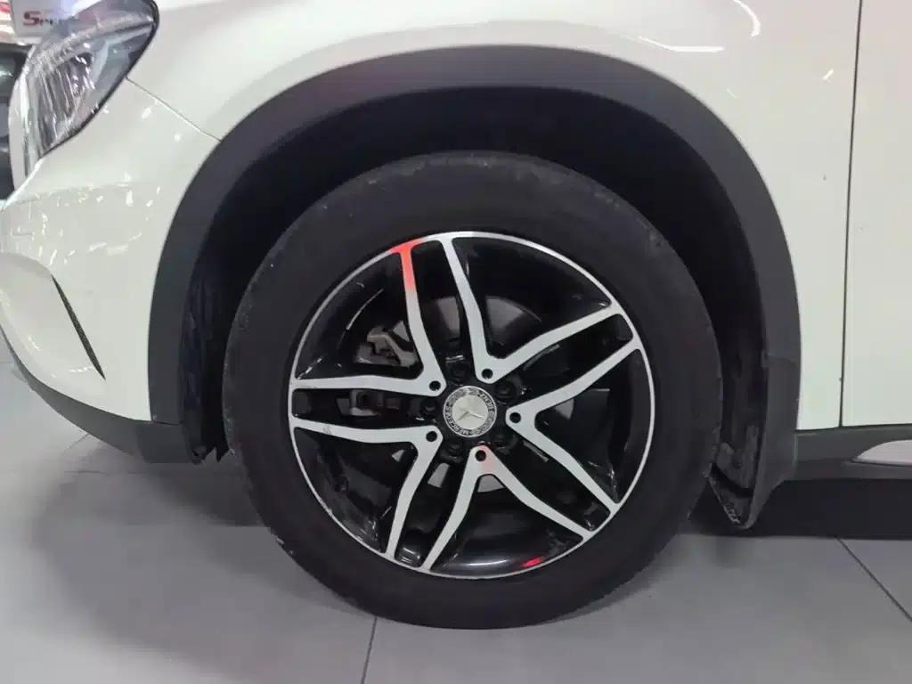 2015 Mercedes-Benz GLA 220 4MATIC Fashion Edition — миниатюра 23