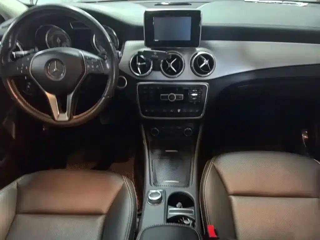 2015 Mercedes-Benz GLA 220 4MATIC Fashion Edition — миниатюра 10