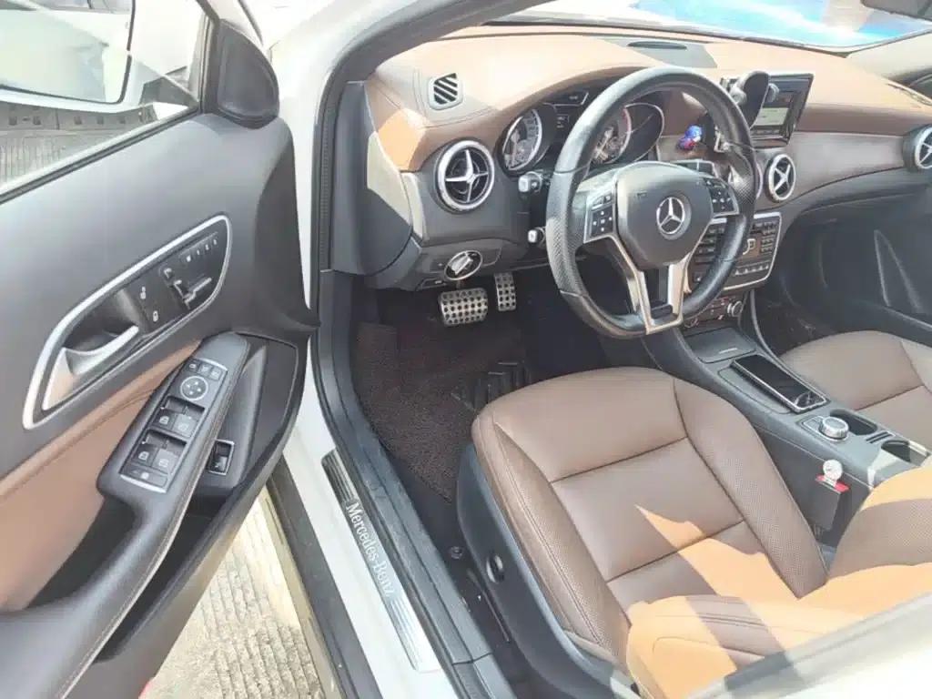2015 Mercedes-Benz GLA 260 4MATIC Sport — миниатюра 16