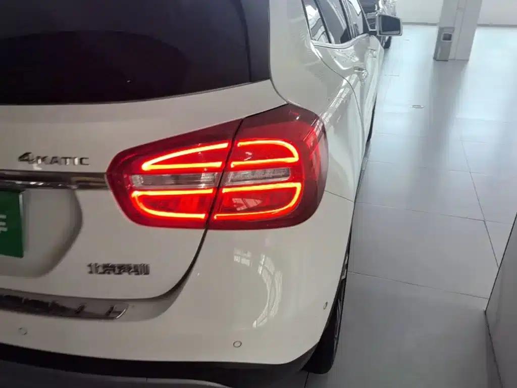 2016 Mercedes-Benz GLA 220 4MATIC Luxury — миниатюра 8