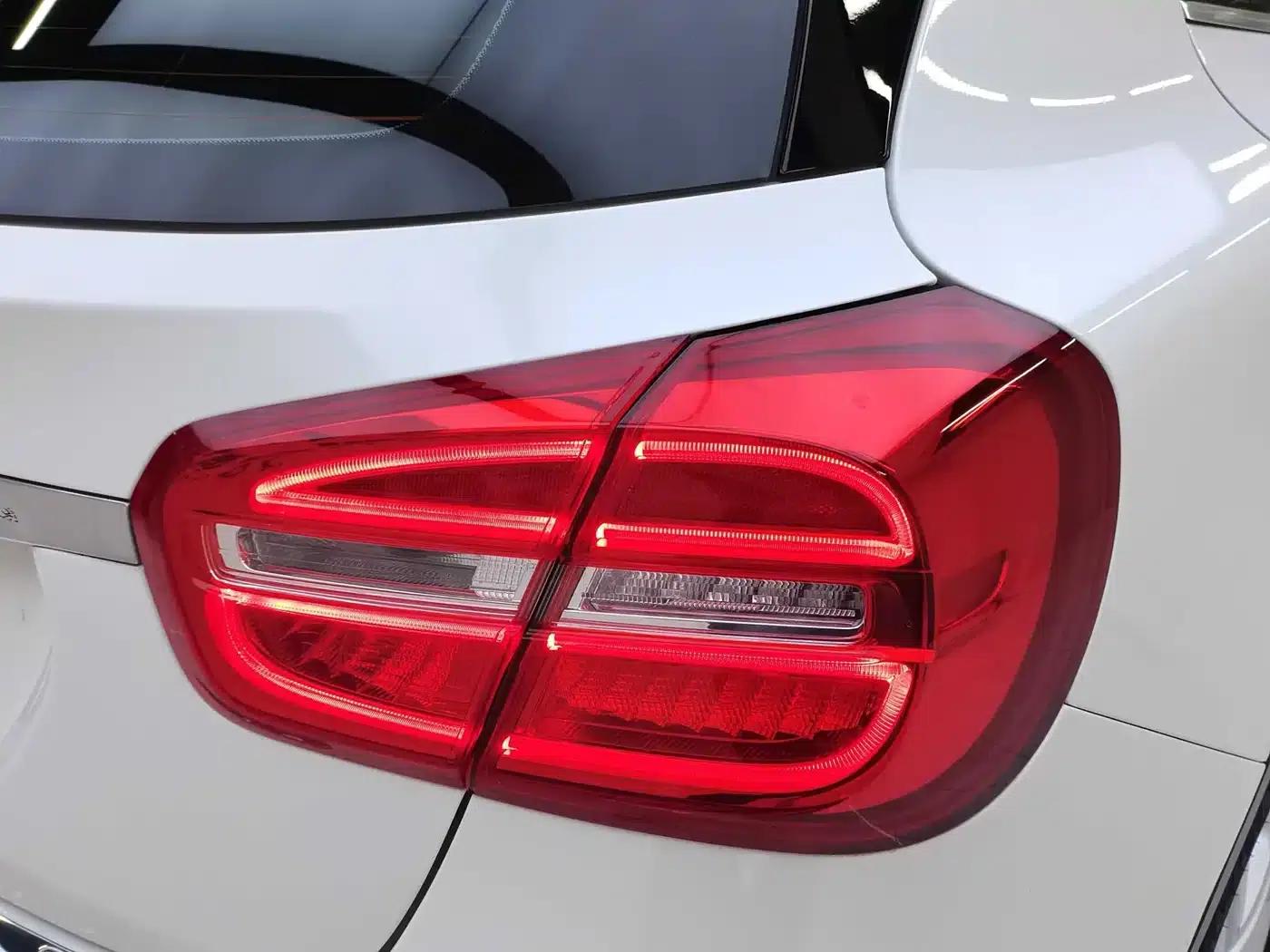 Mercedes-Benz GLA (Imported) 2015 GLA 200 — миниатюра 18
