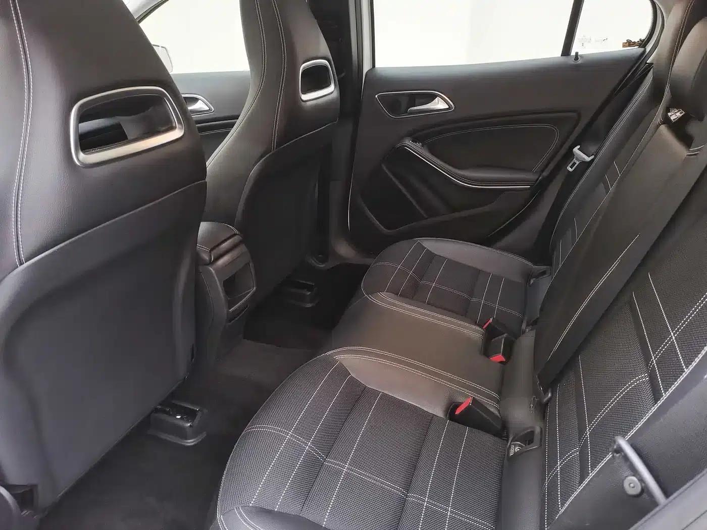 Mercedes-Benz GLA (Imported) 2015 GLA 200 — миниатюра 8