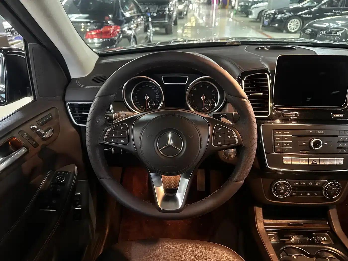 2018 Mercedes-Benz GLS Facelift: GLS 400 4MATIC Dynamic — миниатюра 7