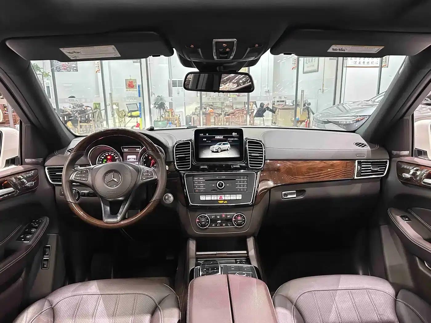 2018 Mercedes-Benz GLS 450 — миниатюра 18