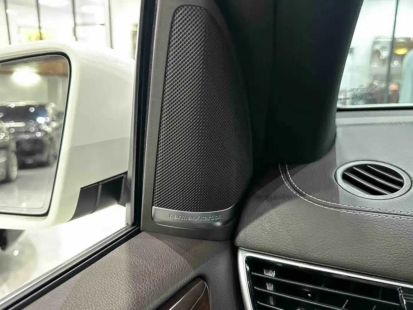 2018 Mercedes-Benz GLS 450 — миниатюра 24