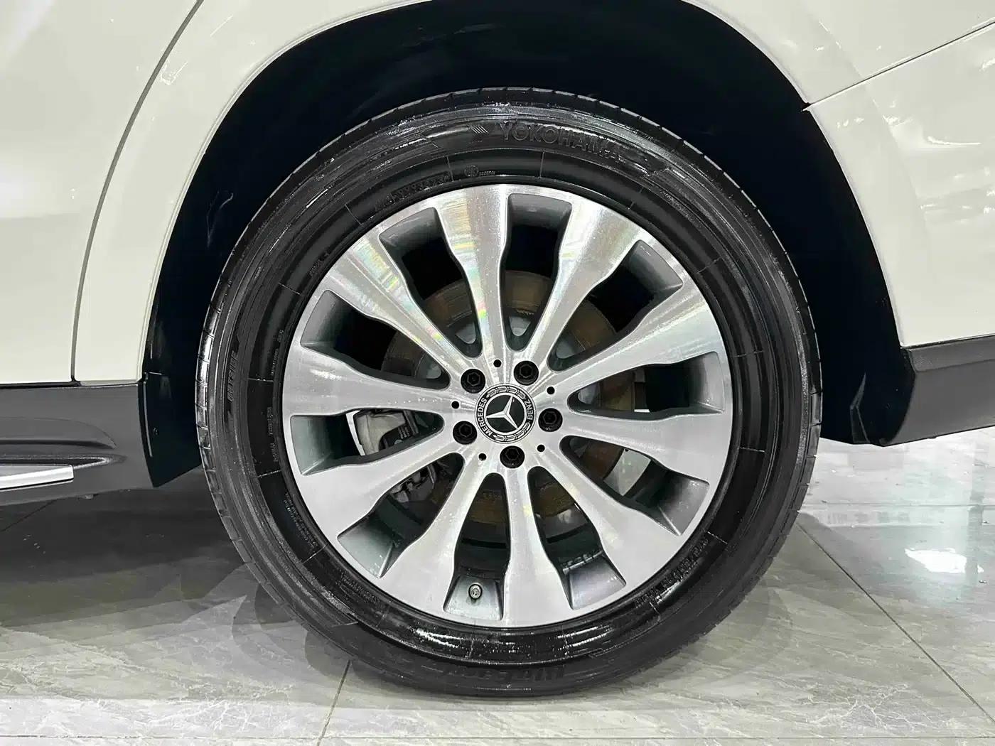 2018 Mercedes-Benz GLS 450 — миниатюра 27