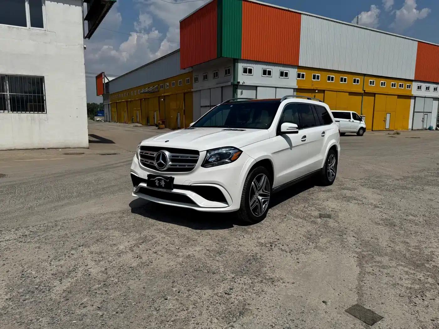2017 Mercedes-Benz GLS 400 4MATIC Luxury — миниатюра 1