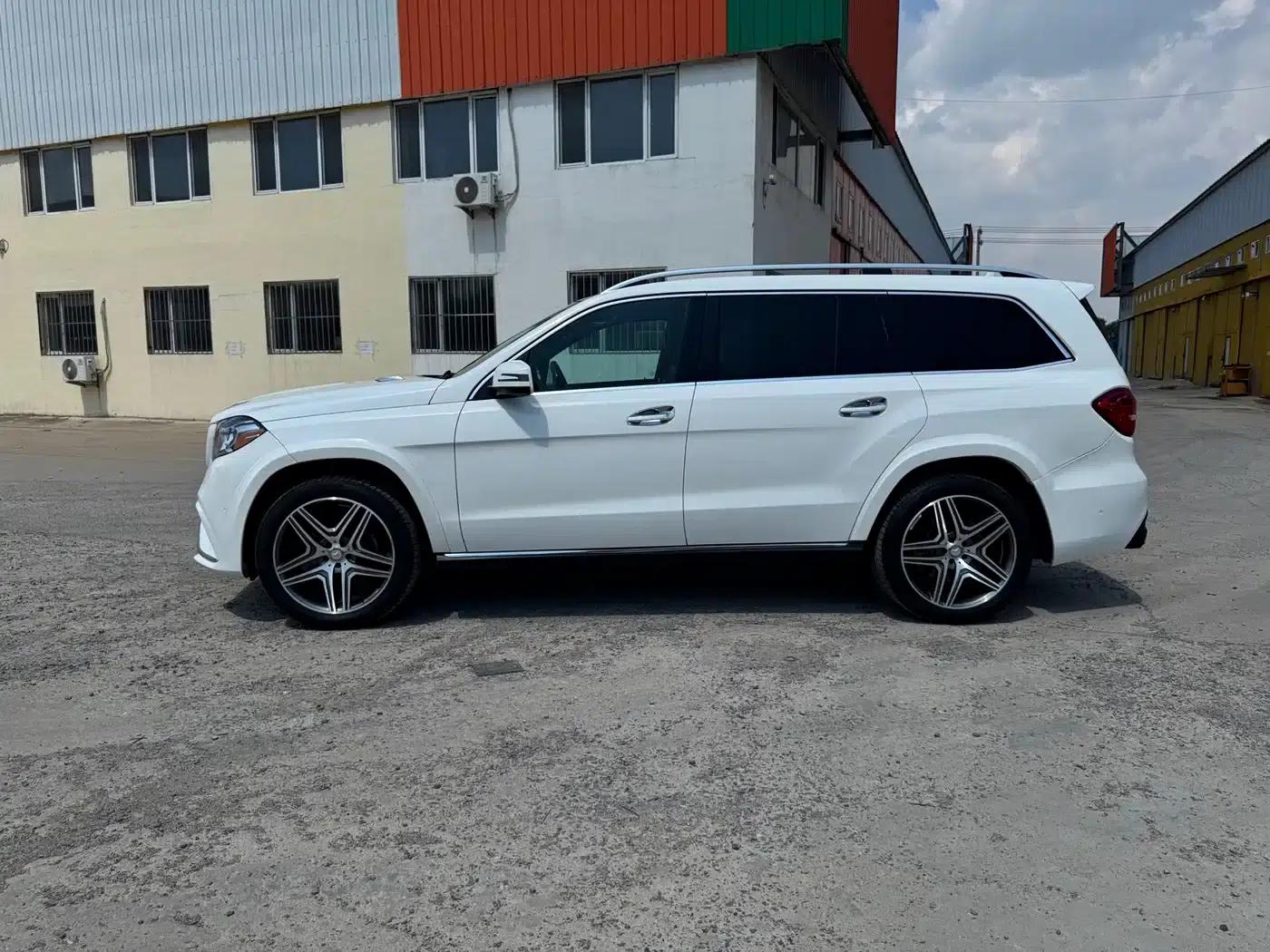 2017 Mercedes-Benz GLS 400 4MATIC Luxury — миниатюра 20