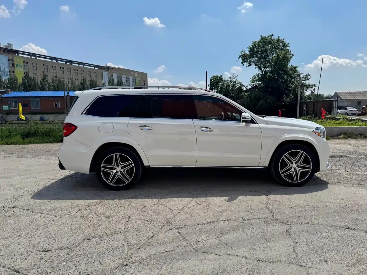 2017 Mercedes-Benz GLS 400 4MATIC Luxury — миниатюра 21