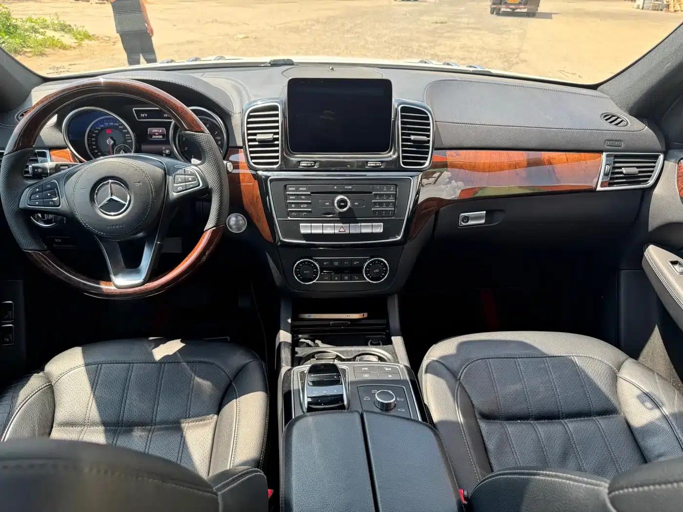 2017 Mercedes-Benz GLS 400 4MATIC Luxury — миниатюра 6